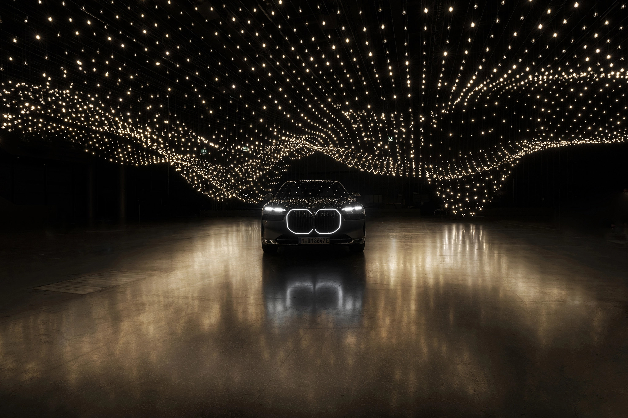 Découvrez la gamme de véhicules premiums BMW qui se résume en deux mots : excellence et innovation.