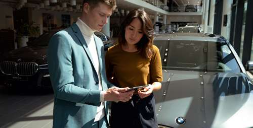 Exclusif, expressif, électrifié : le nouveau SUV Hybride Rechargeable premium BMW XM combine une présence impressionnante avec les hautes performances d'une BMW M et une technologie Hybride Rechargeable puissante de dernière génération.