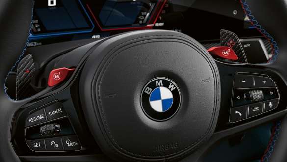 Découvrez la nouvelle BMW i5 100% électrique chez SAVY. Plongez dans monde de conduite éco-responsable sans compromis sur le confort et l'innovation technologique.