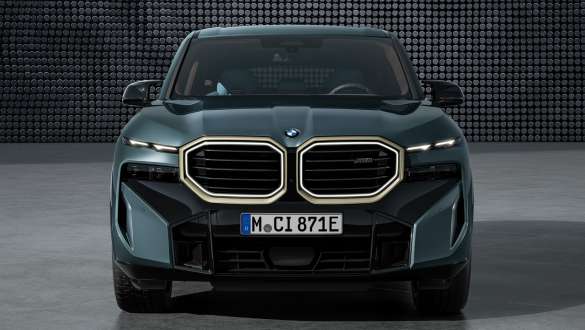 Exclusif, expressif, électrifié : le nouveau SUV Hybride Rechargeable premium BMW XM combine une présence impressionnante avec les hautes performances d'une BMW M et une technologie Hybride Rechargeable puissante de dernière génération.